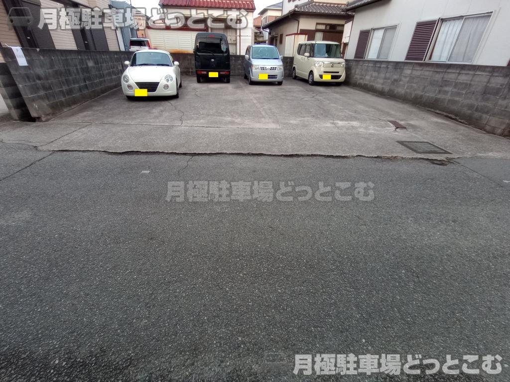 加古川市野口町長砂1344-8の月極駐車場1