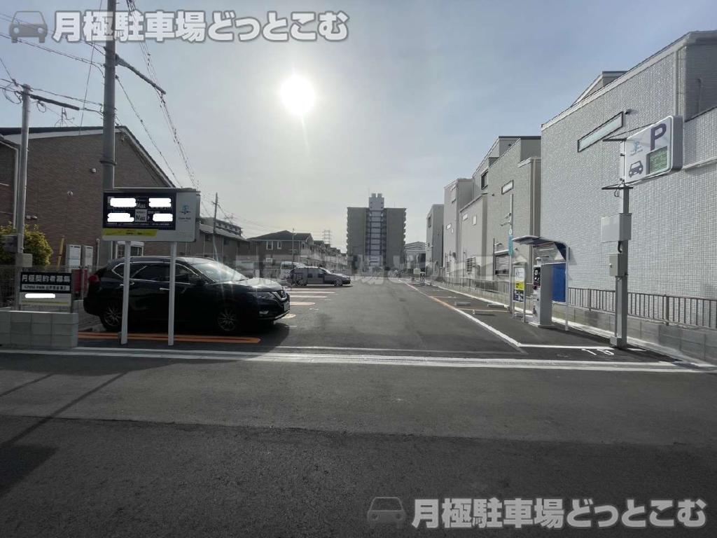 大阪市平野区瓜破東2丁目7の月極駐車場3