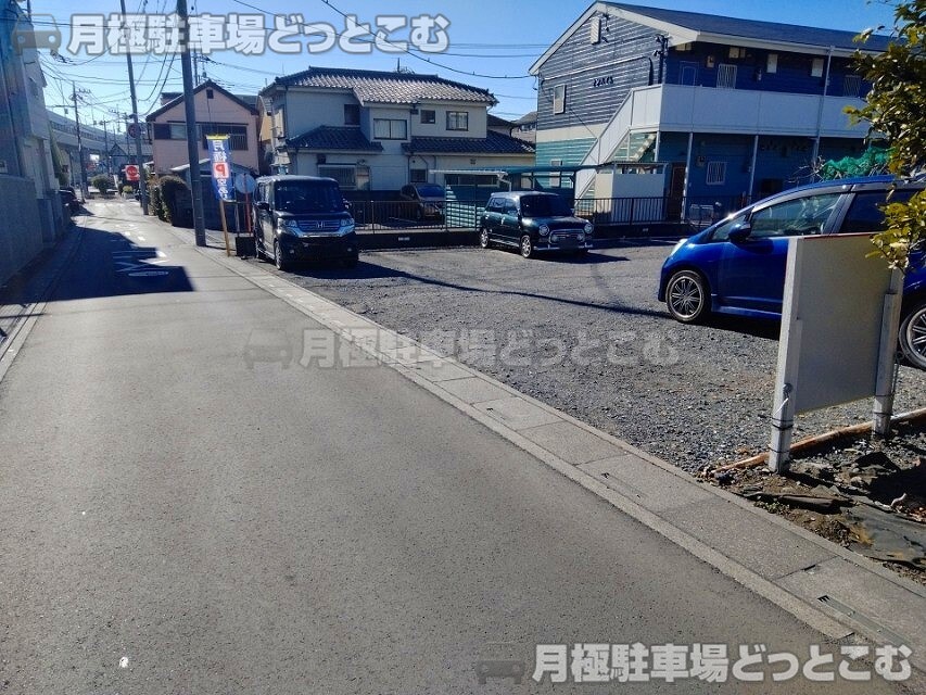 さいたま市中央区上峰2丁目8－17の月極駐車場8