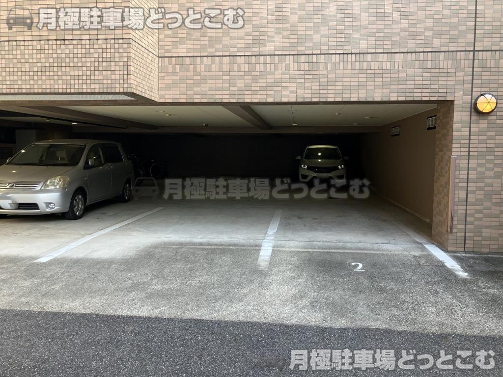 名古屋市千種区城山町1丁目57の月極駐車場4
