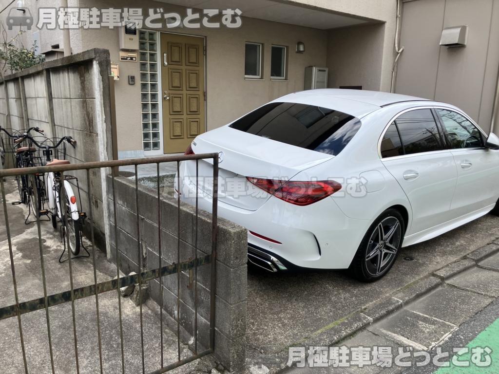 世田谷区下馬1丁目41-4の月極駐車場5