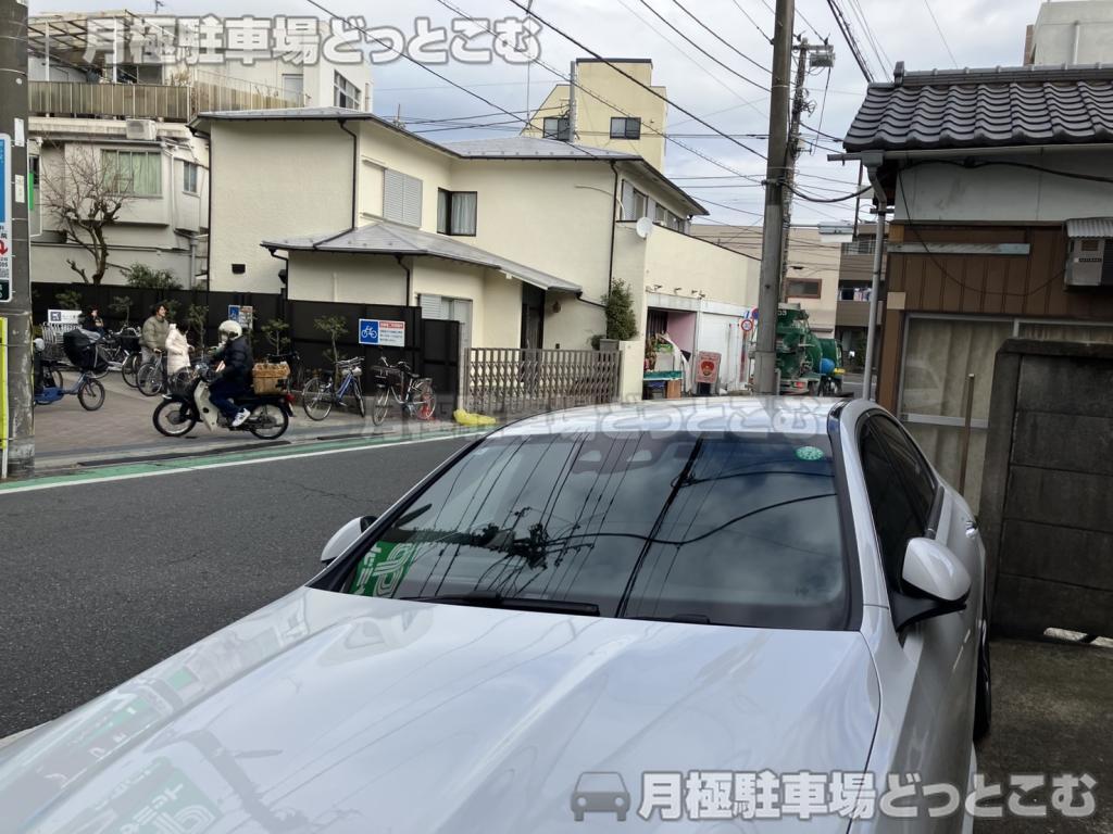 世田谷区下馬1丁目41-4の月極駐車場7