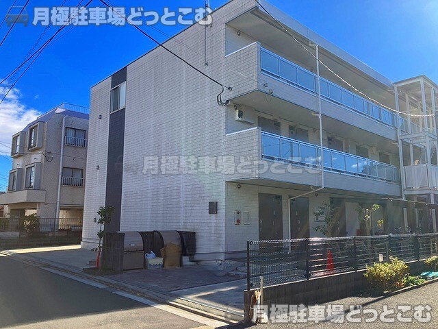 立川市錦町5丁目9-18の月極駐車場1