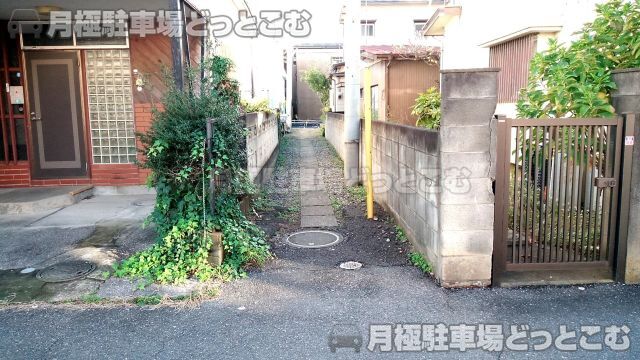 川口市芝樋ノ爪1丁目14の月極駐車場2