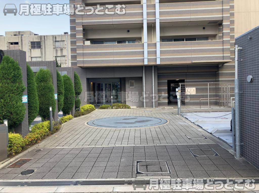 大阪市阿倍野区西田辺町2-8-14の月極駐車場2