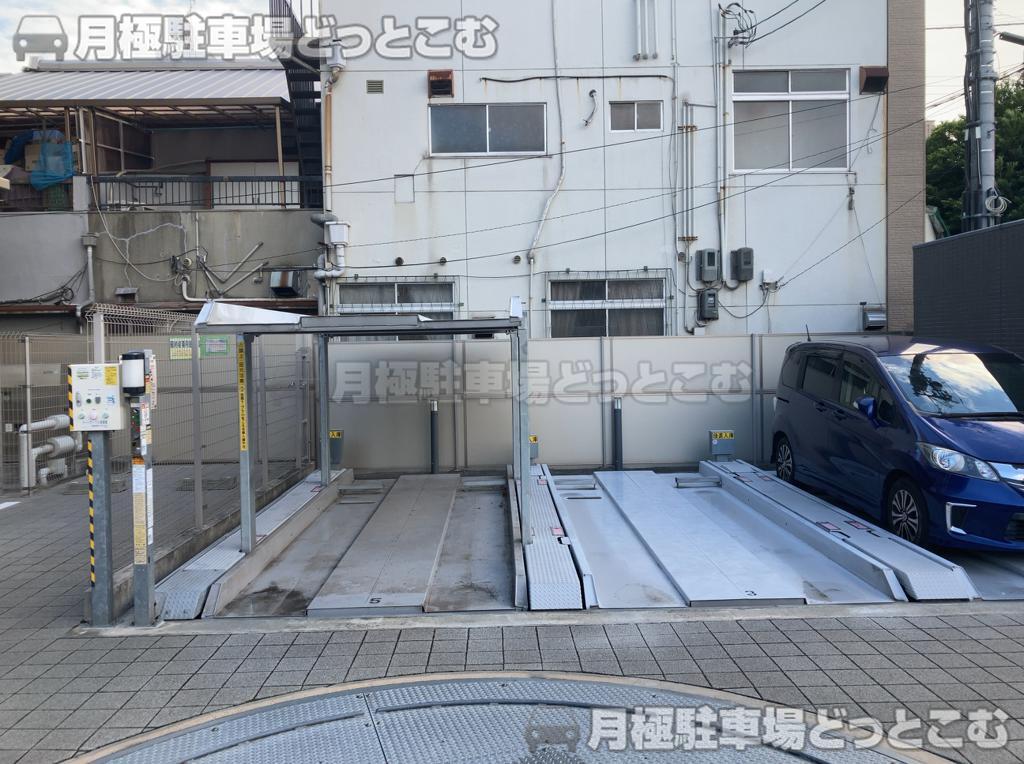 大阪市阿倍野区西田辺町2-8-14の月極駐車場3