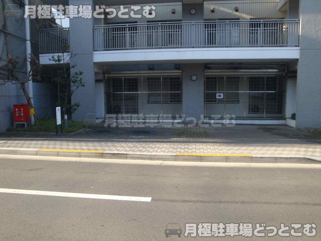 品川区小山1丁目3－28の月極駐車場2