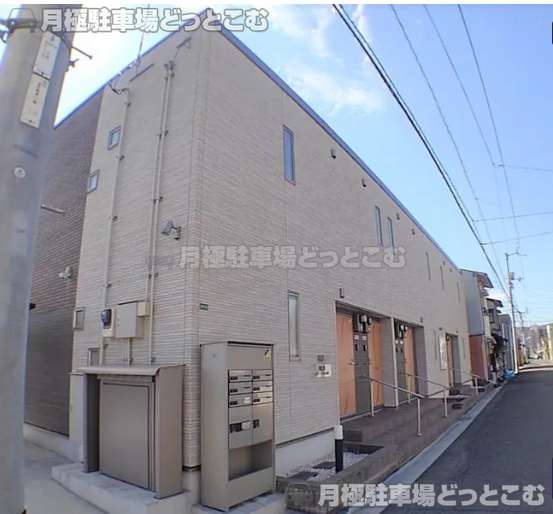 高松市多賀町3－21－11の月極駐車場2