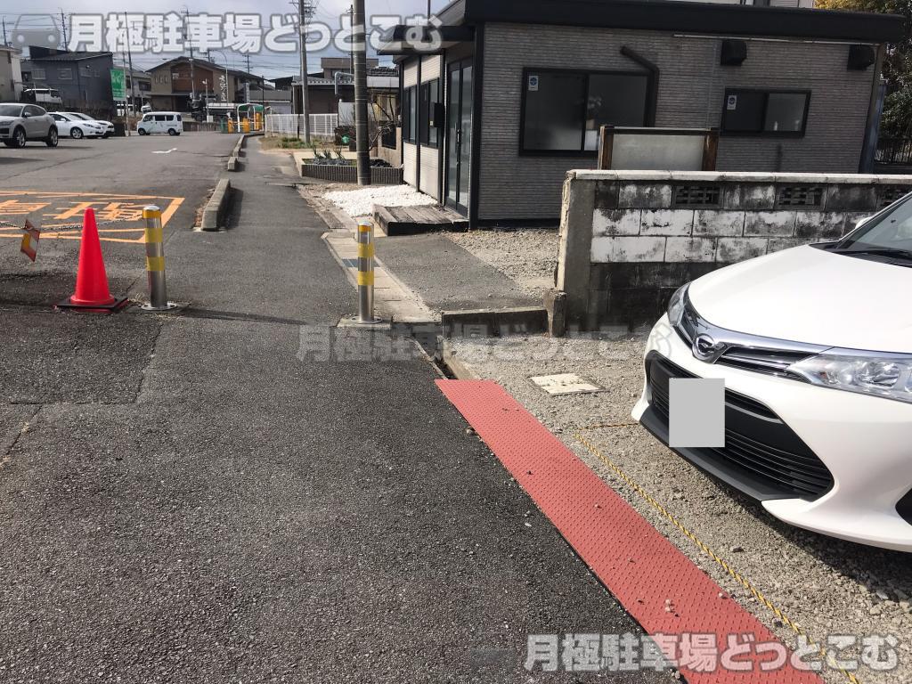刈谷市広小路4丁目83，84，86-1，86，88の月極駐車場7