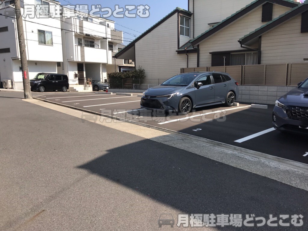 名古屋市千種区丸山町1丁目70-1の月極駐車場10