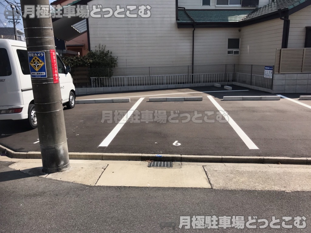 名古屋市千種区丸山町1丁目70-1の月極駐車場4