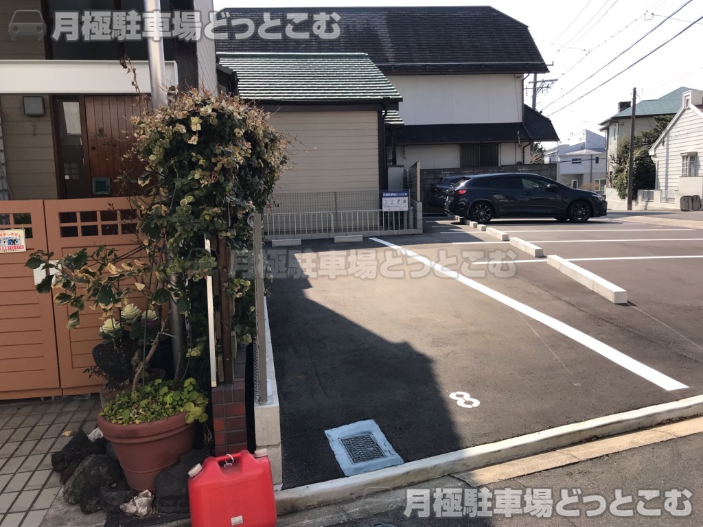名古屋市千種区丸山町1丁目70-1の月極駐車場4
