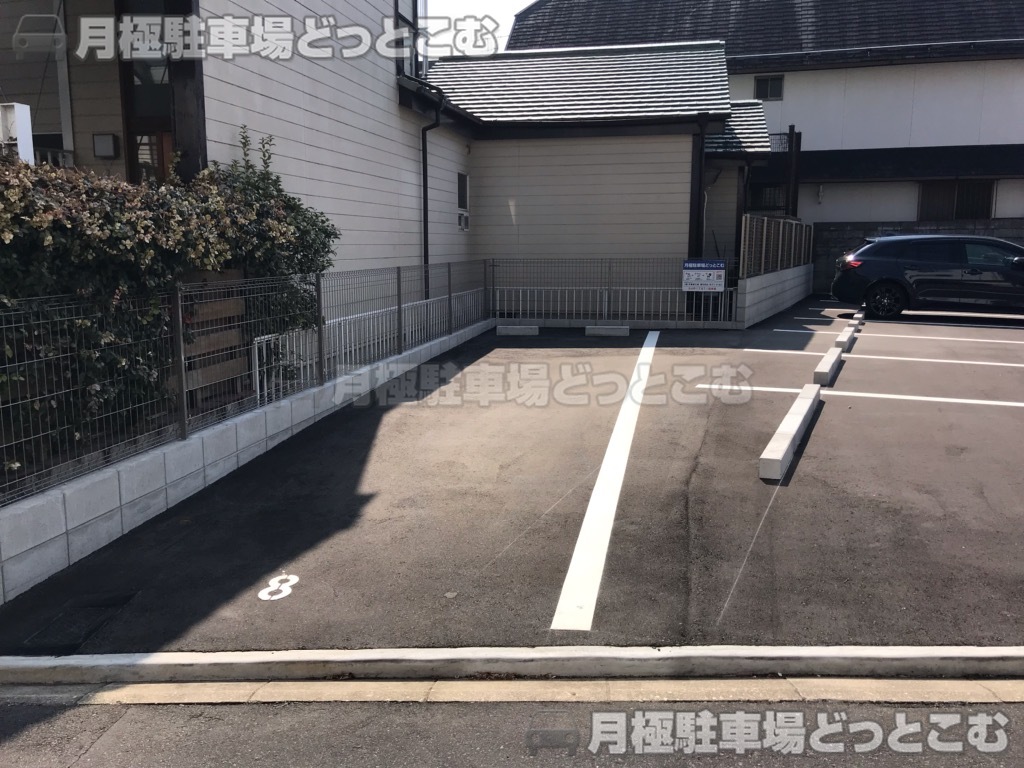 名古屋市千種区丸山町1丁目70-1の月極駐車場6