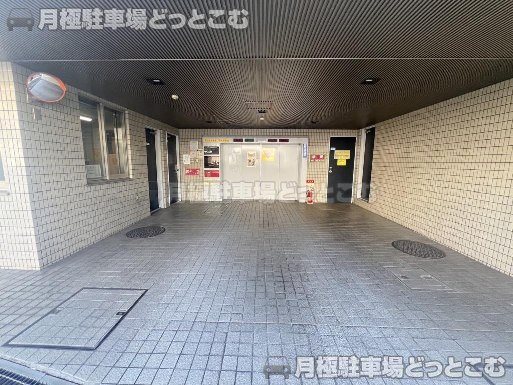文京区春日2丁目14－9の月極駐車場2