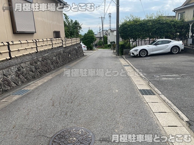 西尾市中畑町南側31-1の月極駐車場5