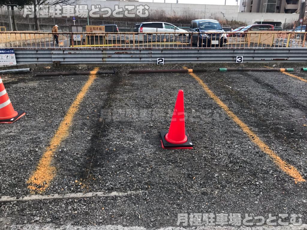 名古屋市中川区伏屋4丁目2001の月極駐車場2