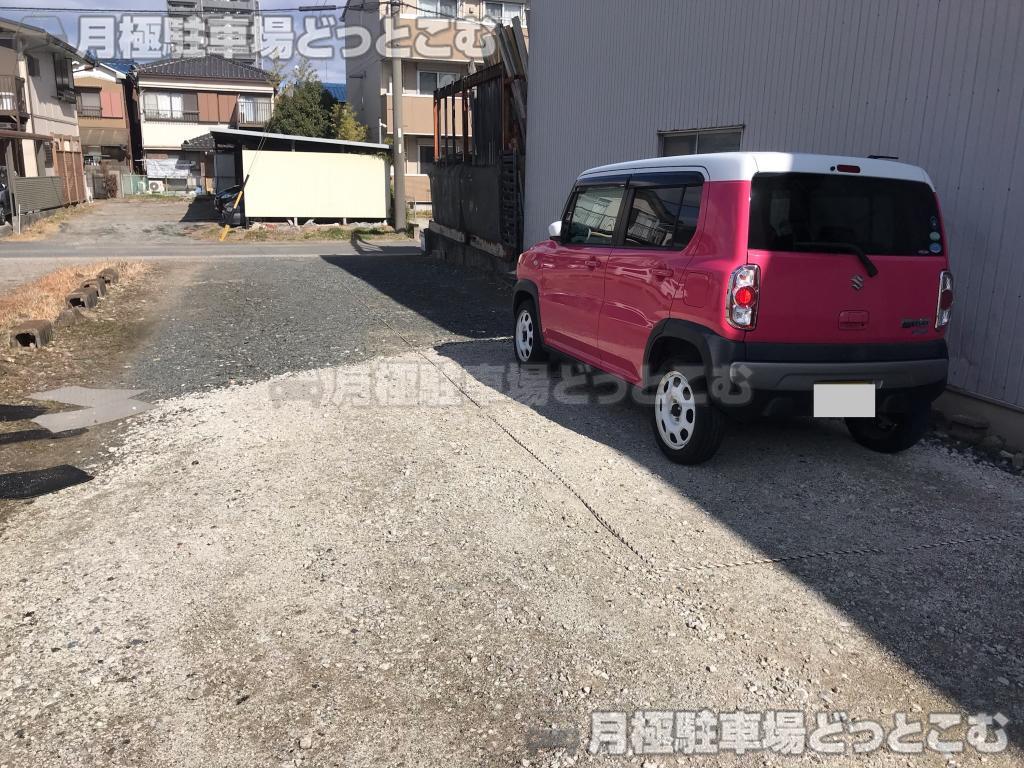 名古屋市中川区供米田3丁目2413、2414の月極駐車場4