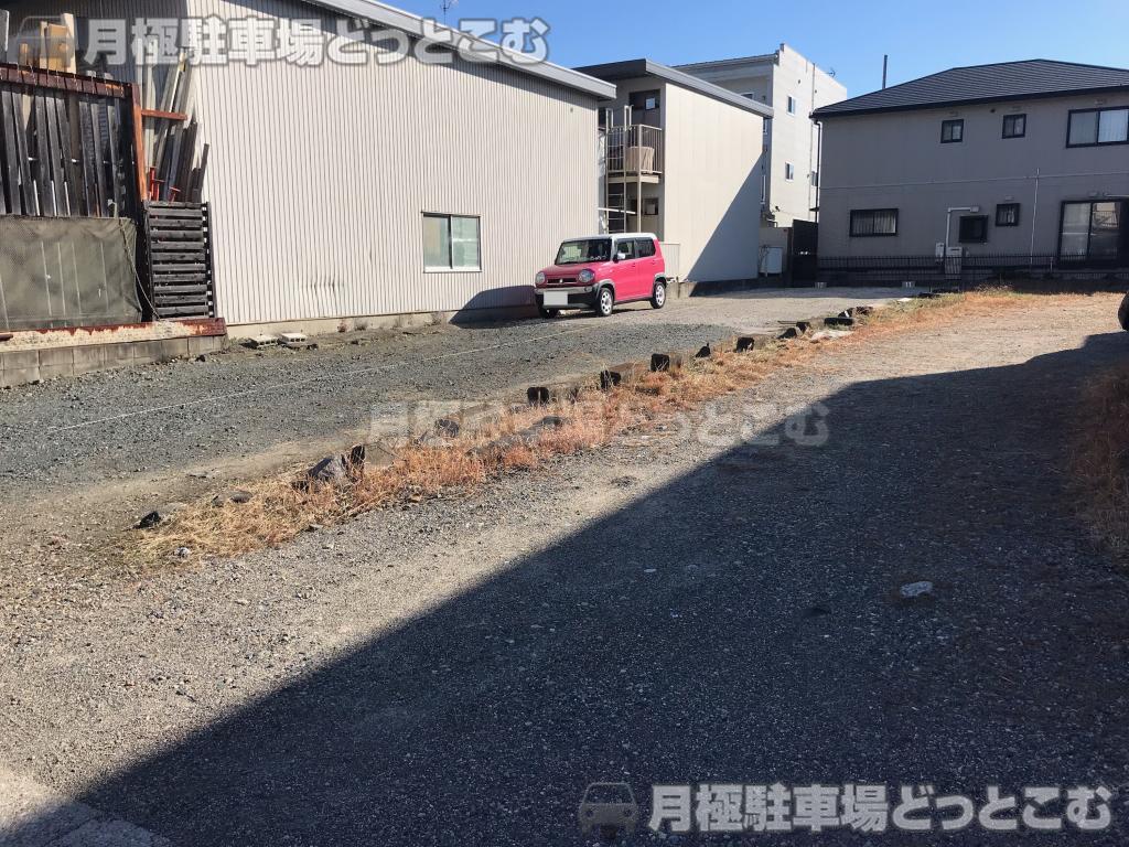 名古屋市中川区供米田3丁目2413、2414の月極駐車場8