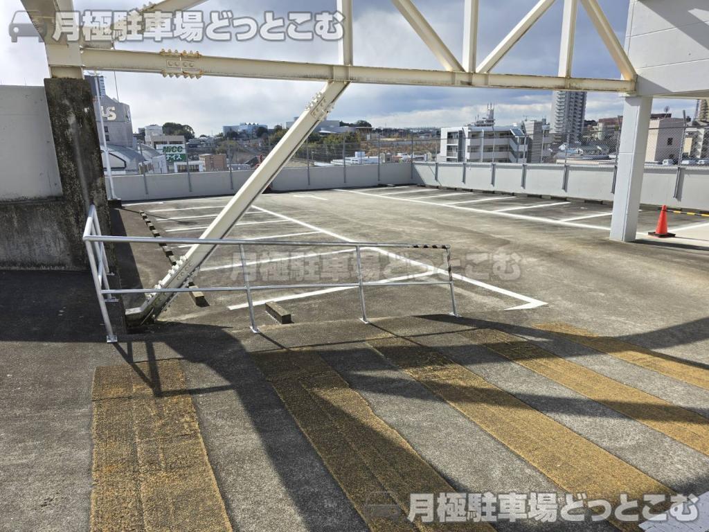 豊田市西町5丁目5の月極駐車場6