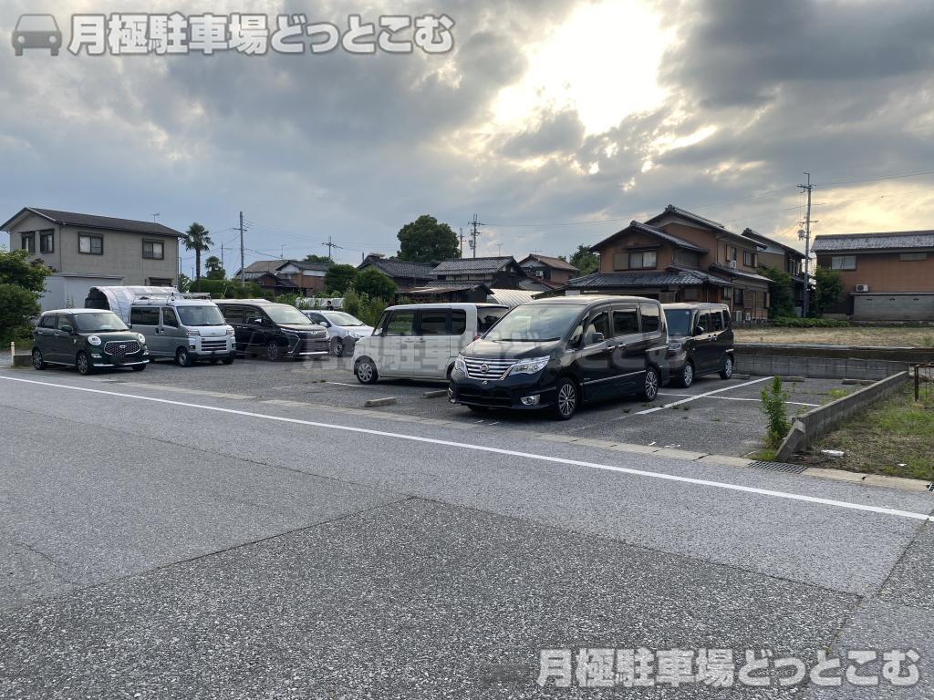 彦根市馬場2丁目2028-1、2029-1の月極駐車場2