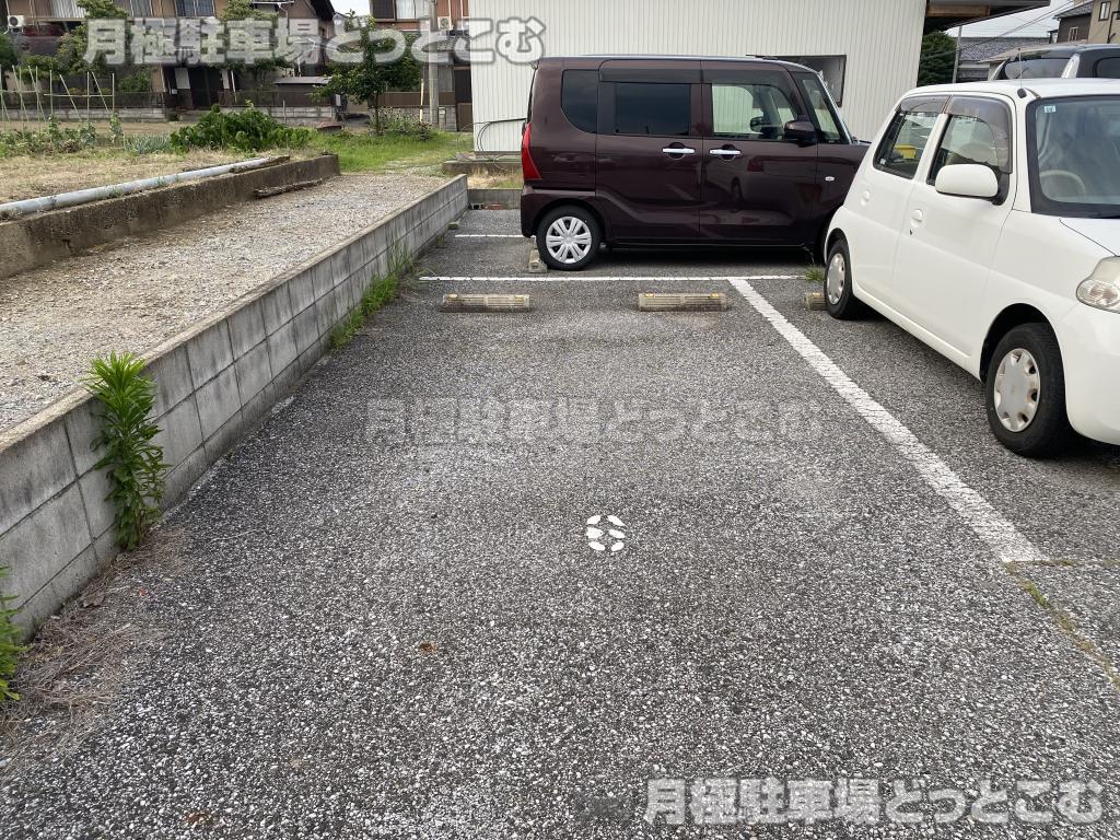 彦根市馬場2丁目2028-1、2029-1の月極駐車場4