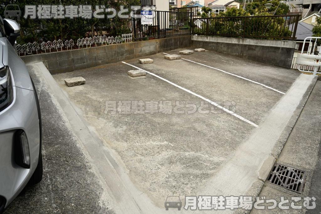 横浜市保土ケ谷区初音ケ丘31－17の月極駐車場2