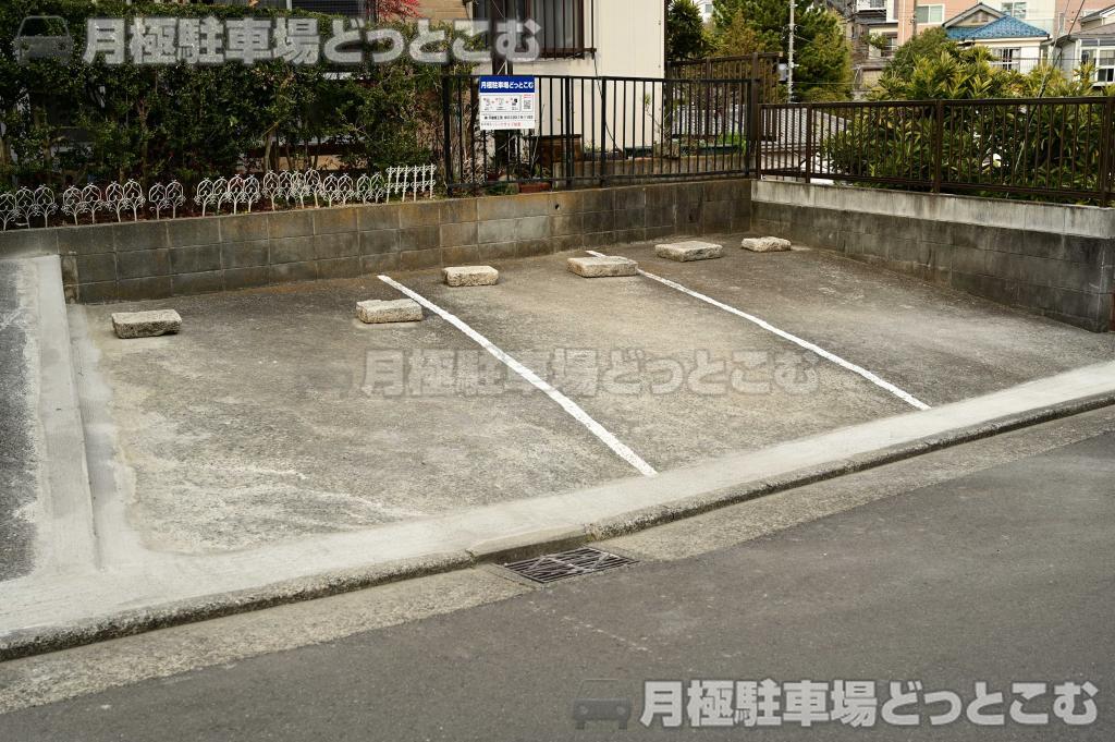 横浜市保土ケ谷区初音ケ丘31－17の月極駐車場3