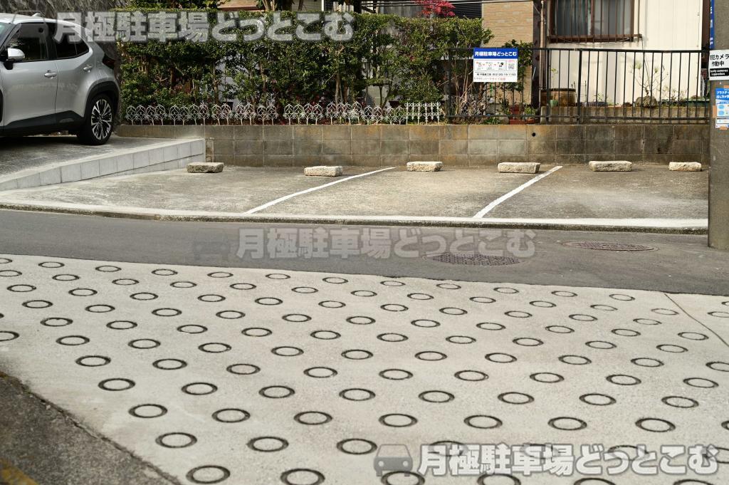 横浜市保土ケ谷区初音ケ丘31－17の月極駐車場5