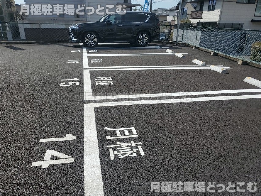 芦屋市岩園町20-2の月極駐車場3