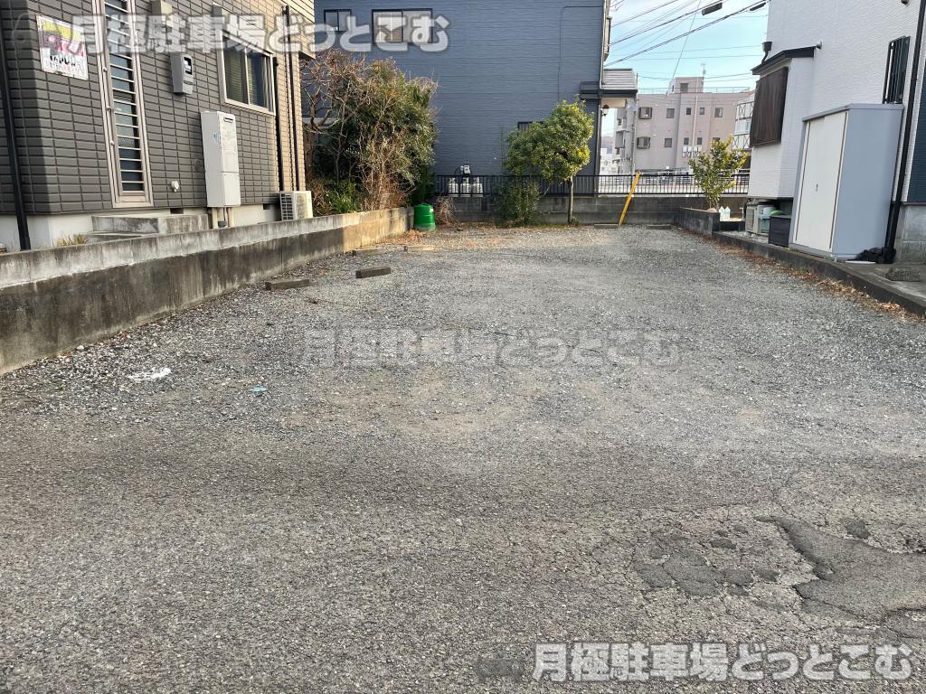 平塚市河内149－6の月極駐車場1