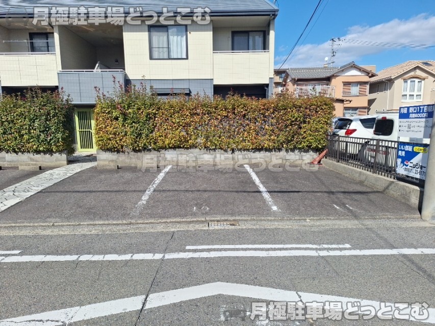 一宮市野口1丁目7-10の月極駐車場2