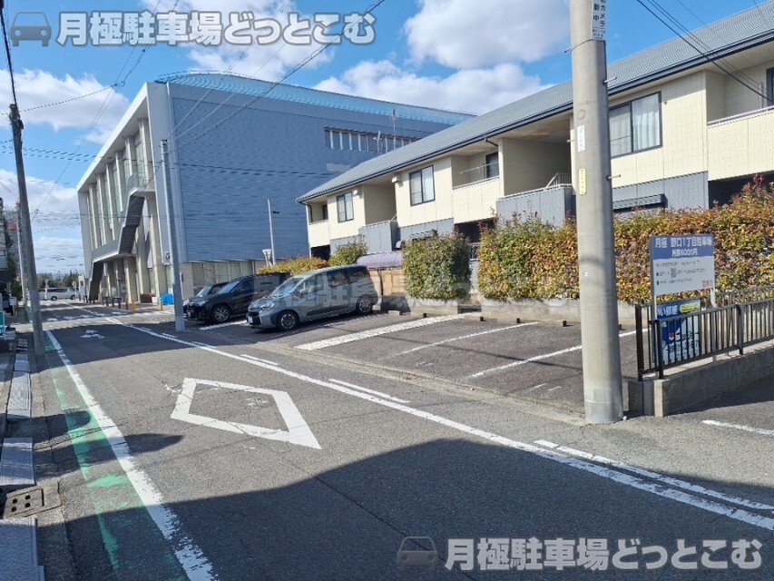 一宮市野口1丁目7-10の月極駐車場7