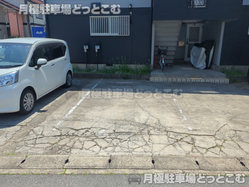 春日部市西金野井118-1の月極駐車場4