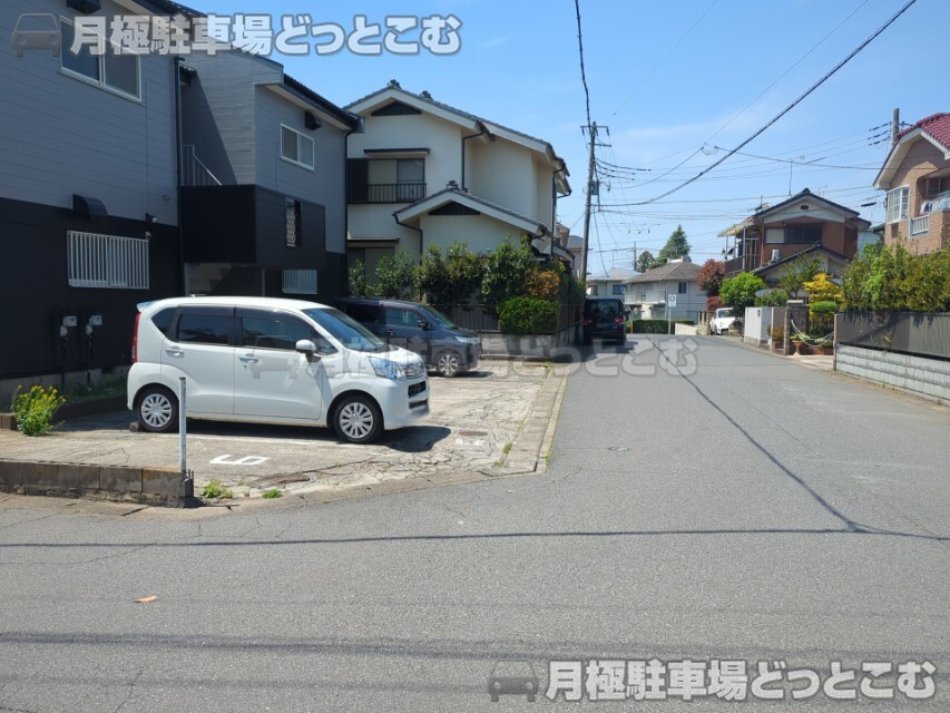 春日部市西金野井118-1の月極駐車場7