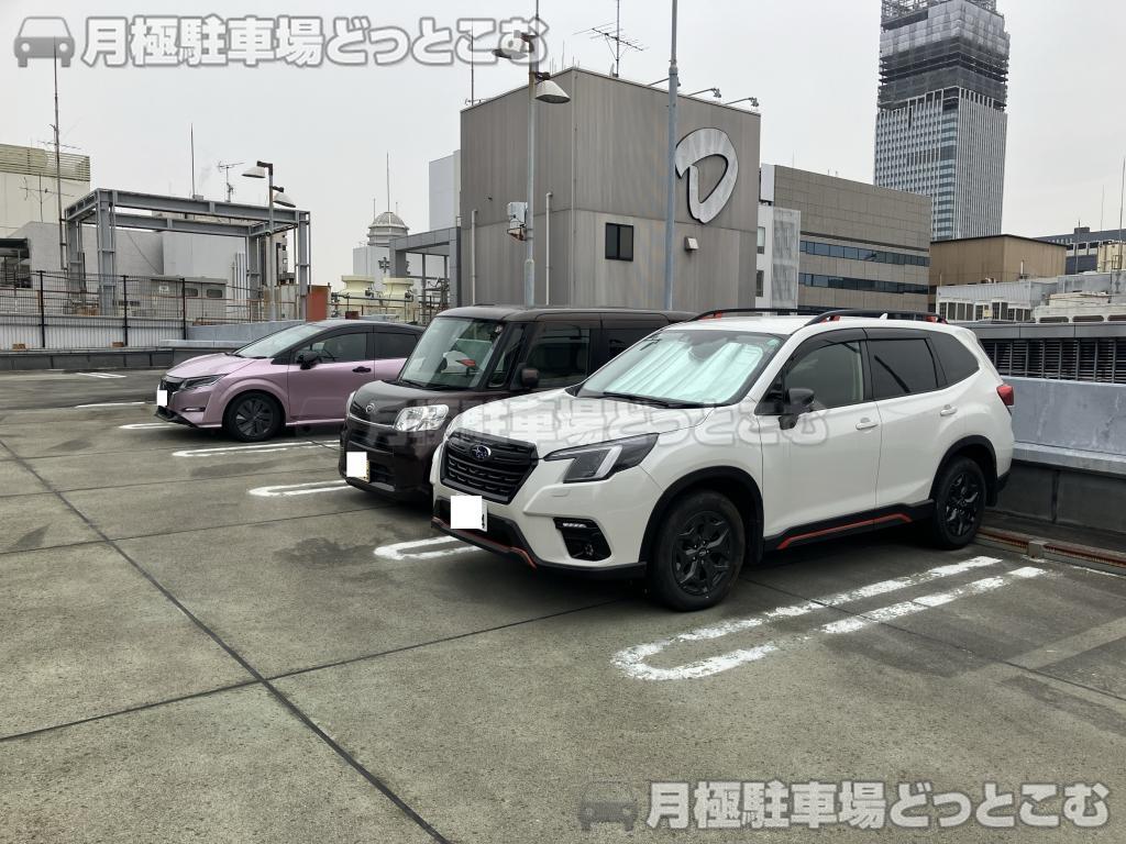 名古屋市中区栄5丁目1-10の月極駐車場3