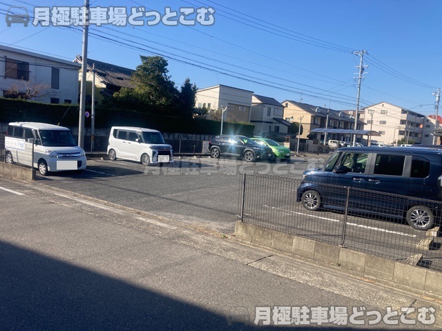 名古屋市中川区伏屋4丁目1002の月極駐車場1