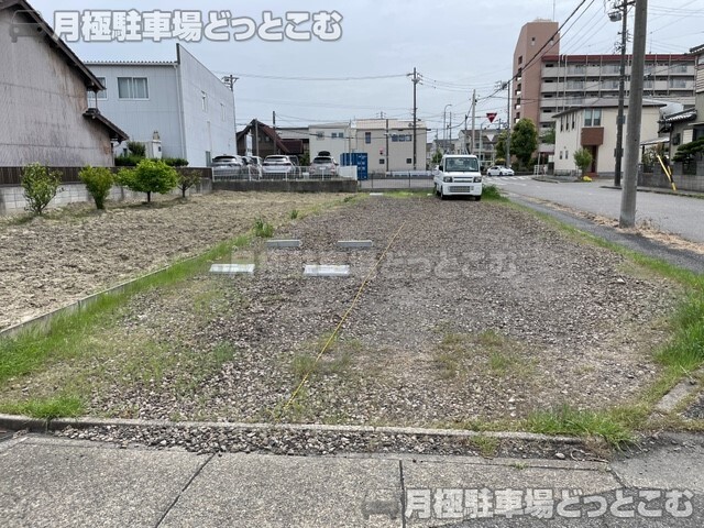 名古屋市中川区伏屋5丁目219の月極駐車場1