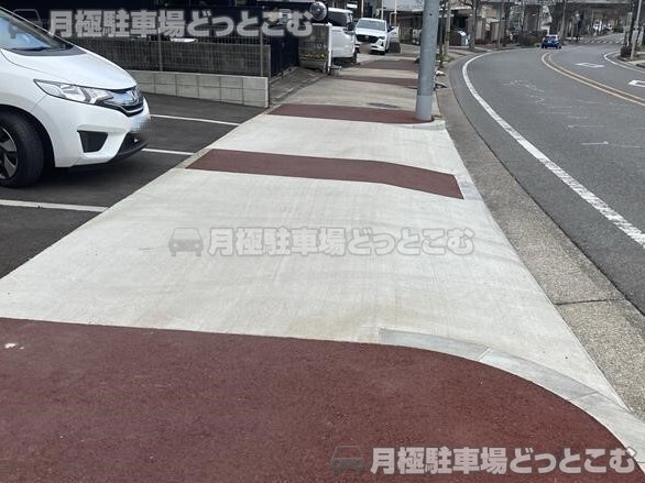 名古屋市名東区宝が丘9-1の月極駐車場6
