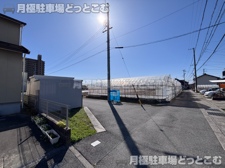 名古屋市中川区江松4丁目1302-15の月極駐車場4