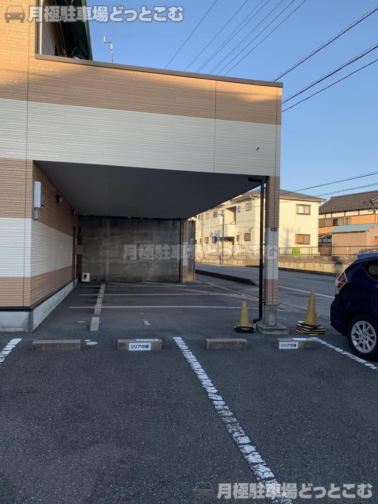 千葉市中央区松波4-13-1の月極駐車場3