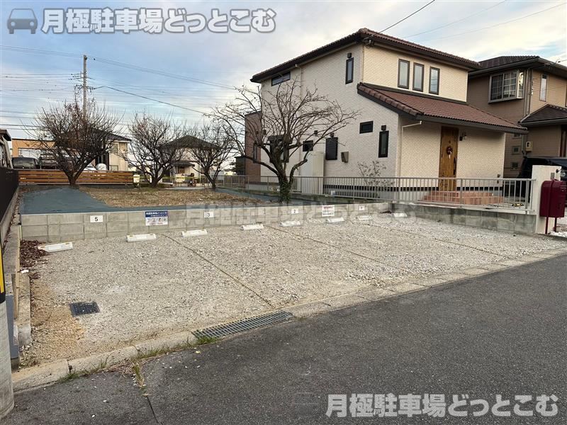 半田市大伝根町2丁目1番21の月極駐車場2
