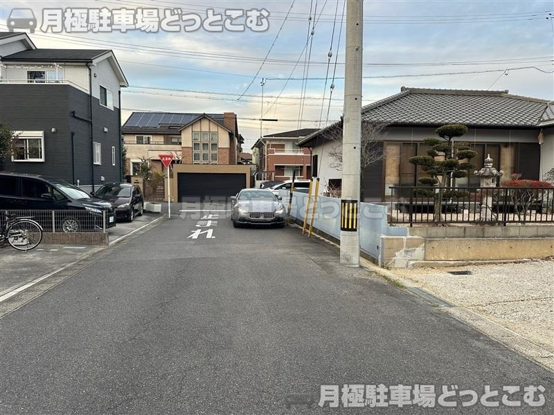 半田市大伝根町2丁目1番21の月極駐車場6