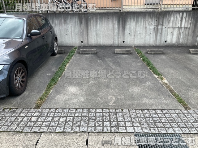 名古屋市千種区朝岡町3丁目38-4の月極駐車場7