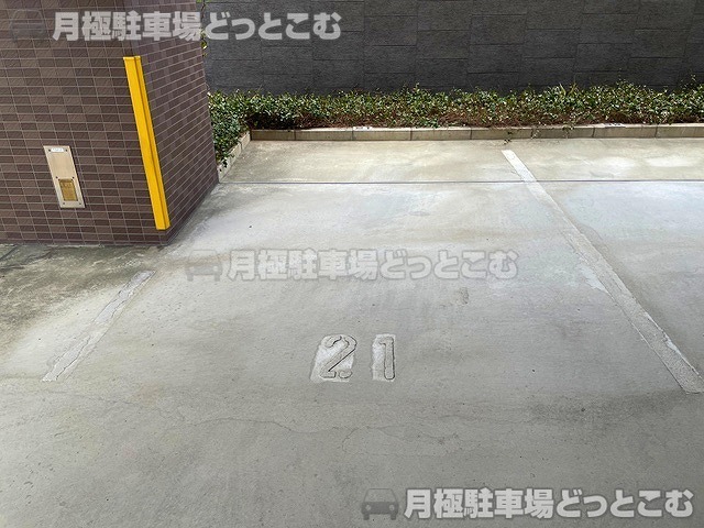 名古屋市千種区茶屋坂通2丁目20の月極駐車場5