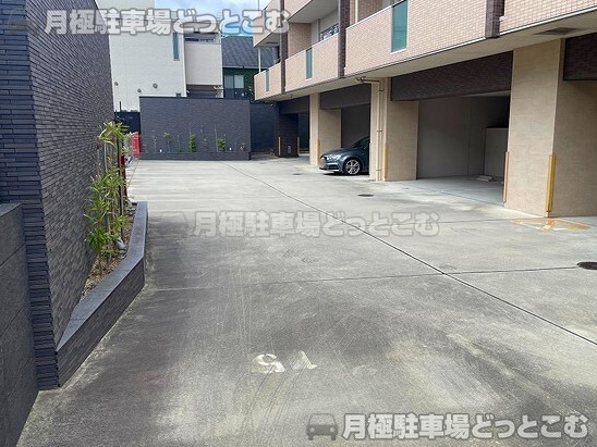 名古屋市千種区茶屋坂通2丁目20の月極駐車場2