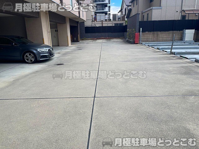 名古屋市千種区茶屋坂通2丁目20の月極駐車場6