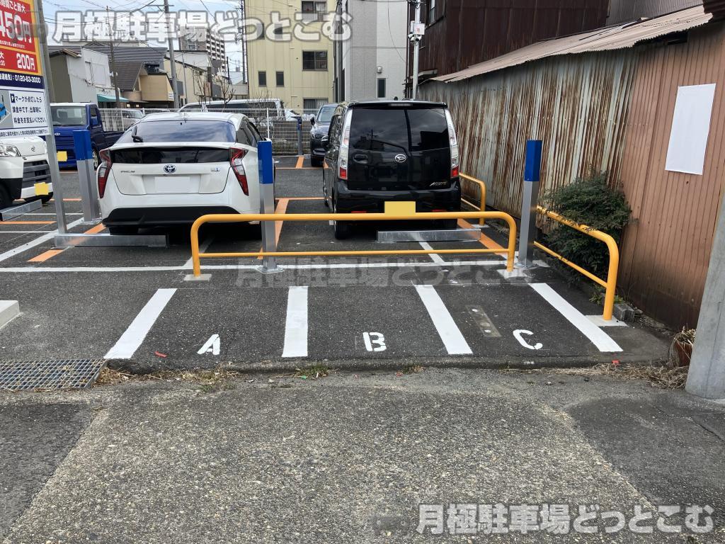 名古屋市中川区八田本町2丁目1の月極駐車場2