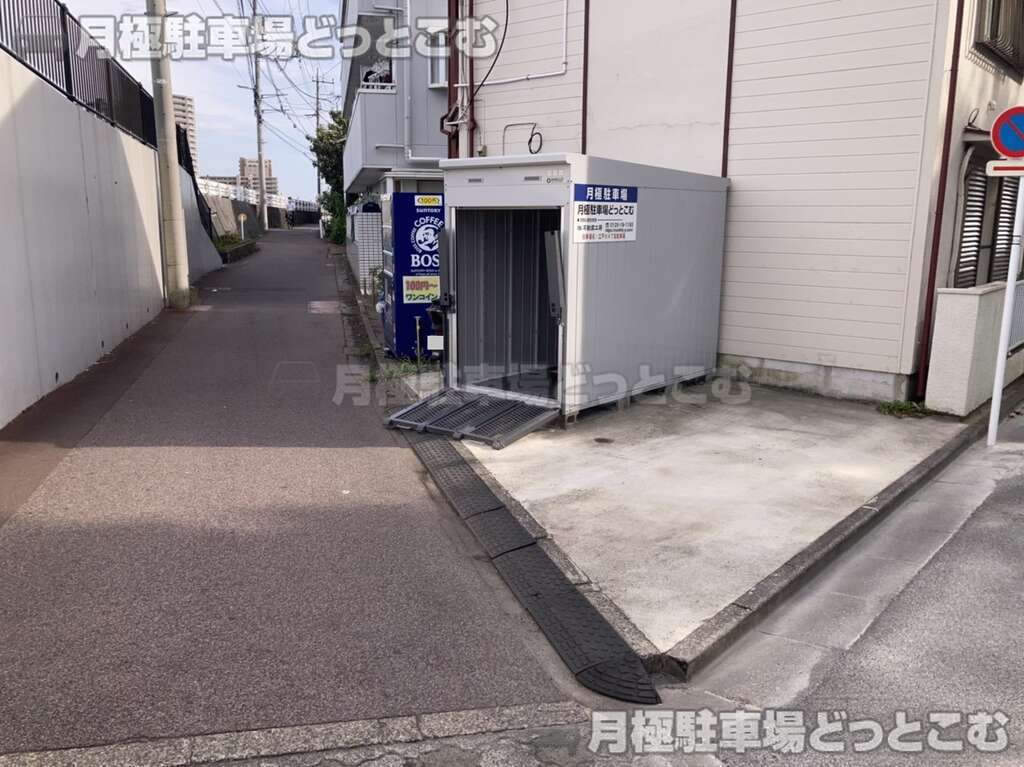 江戸川区江戸川4丁目19番1の月極駐車場1