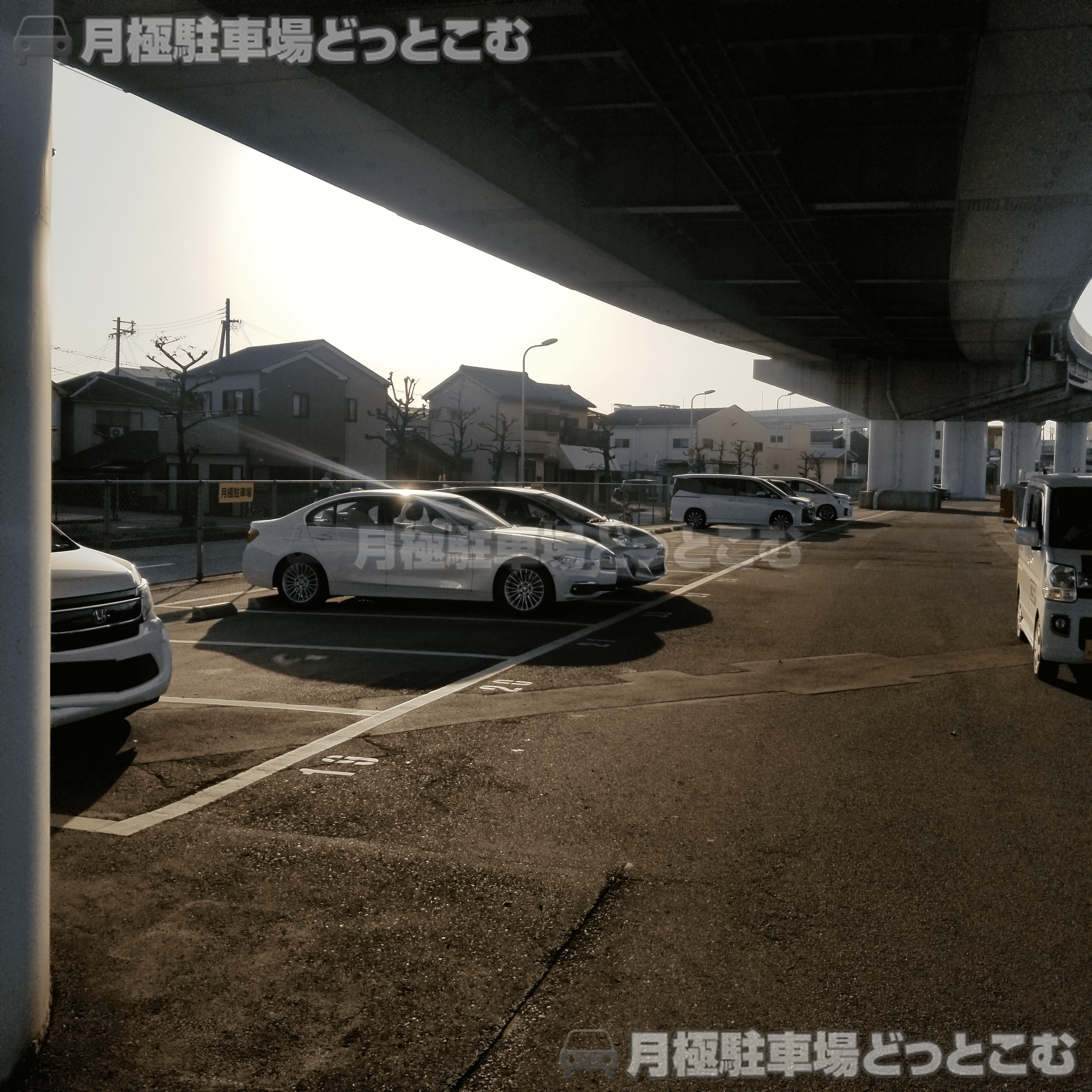 泉大津市助松町1丁目10の月極駐車場1