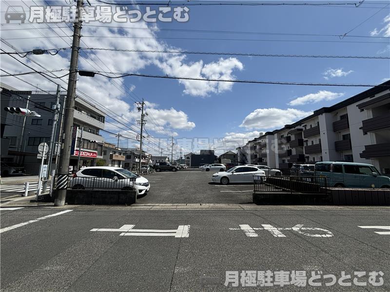 名古屋市緑区鳥澄3丁目1201番1の月極駐車場6